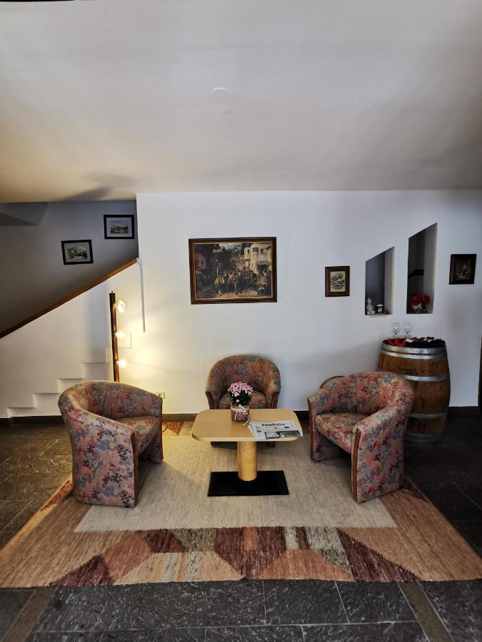 Hotel Eden Guesthouse Marlengo Eksteriør bilde